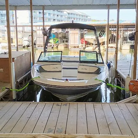 B Lakefront! Remodeled, Boat Slip, Patio Views, Pool, Boat Ramp, Wifi Osage Beach Exterior photo