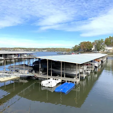 B Lakefront! Remodeled, Boat Slip, Patio Views, Pool, Boat Ramp, Wifi Osage Beach Exterior photo