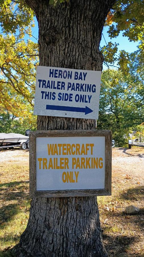 B Lakefront! Remodeled, Boat Slip, Patio Views, Pool, Boat Ramp, Wifi Osage Beach