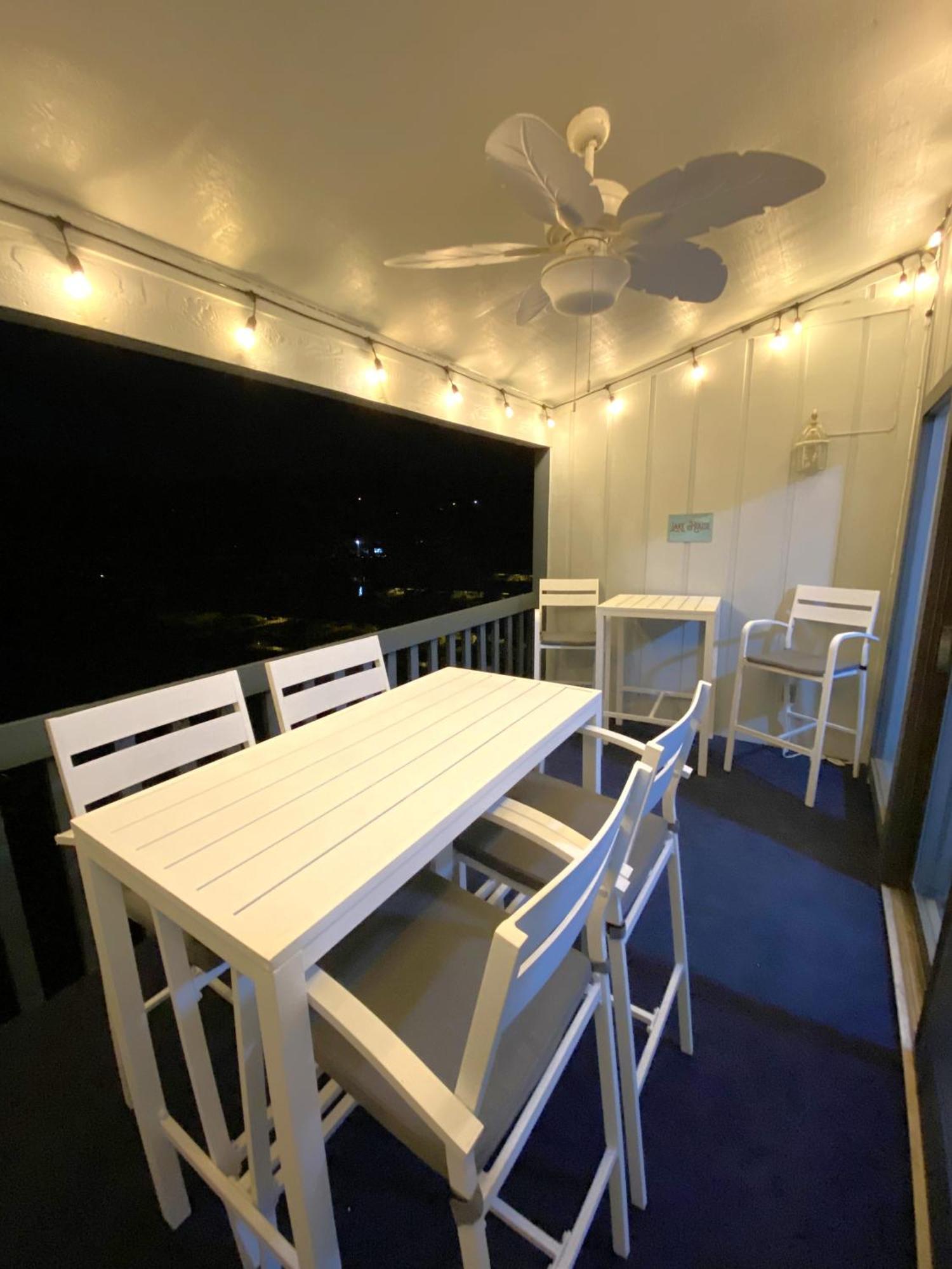 B Lakefront! Remodeled, Boat Slip, Patio Views, Pool, Boat Ramp, Wifi